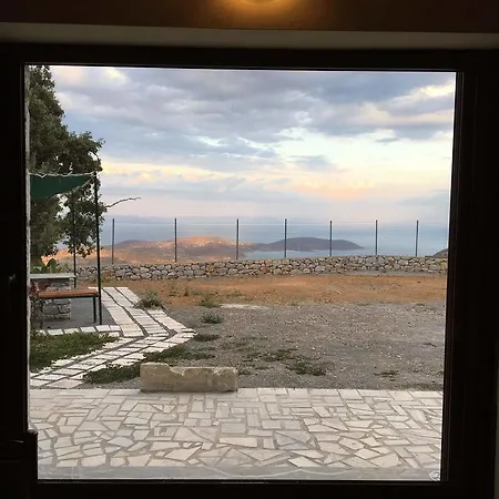 Mani Drosopigi Stonehouse Apartment