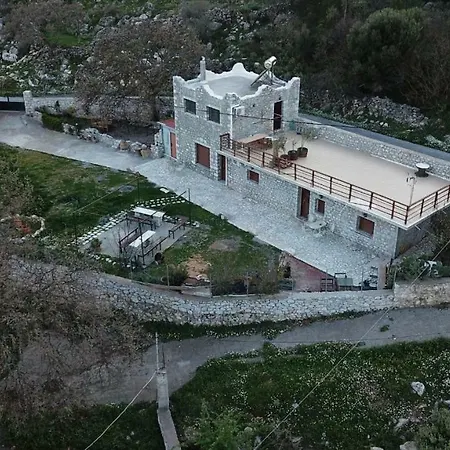 شقة Mani Drosopigi Stonehouse