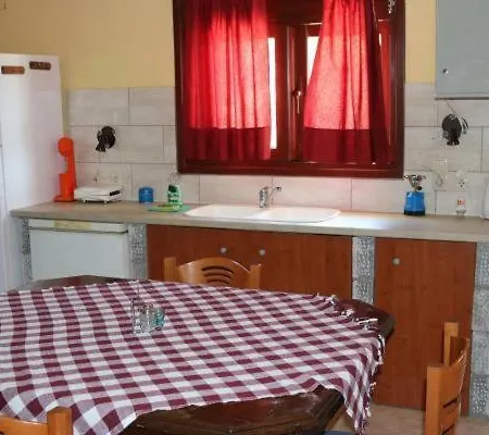 Mani Drosopigi Stonehouse Apartment *